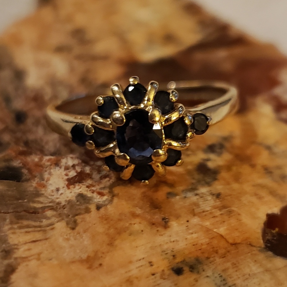 Sapphire and gold ring